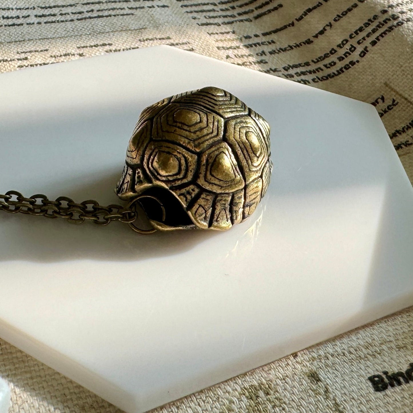 Bronze Ringing Turtle Shell | Necklace