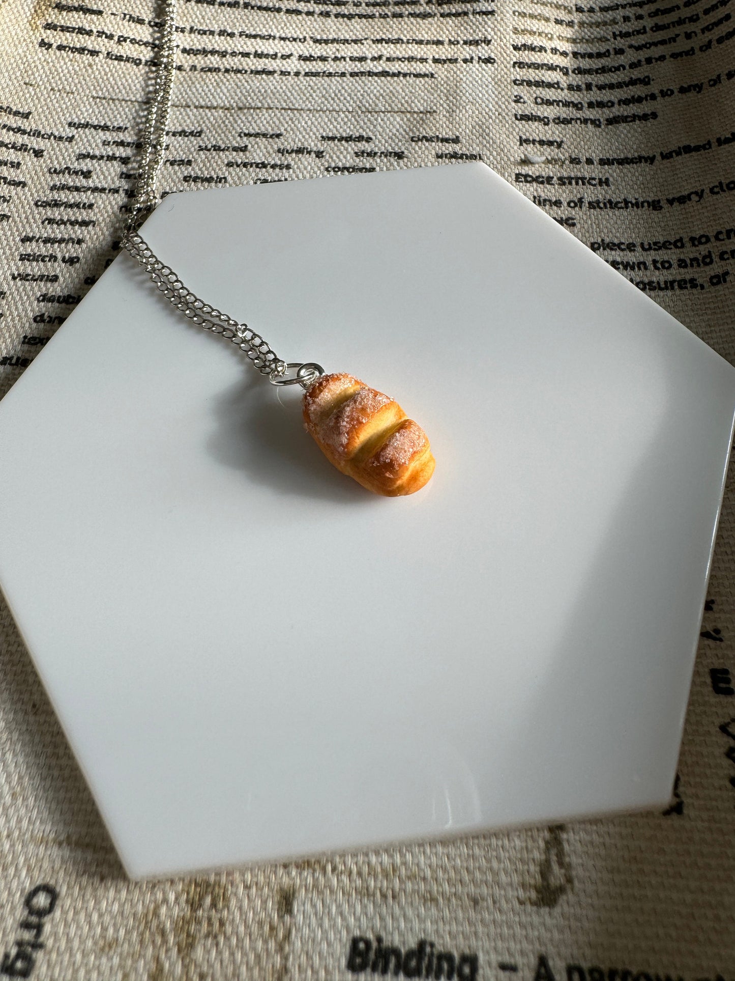 Acorn Loaf | Necklace