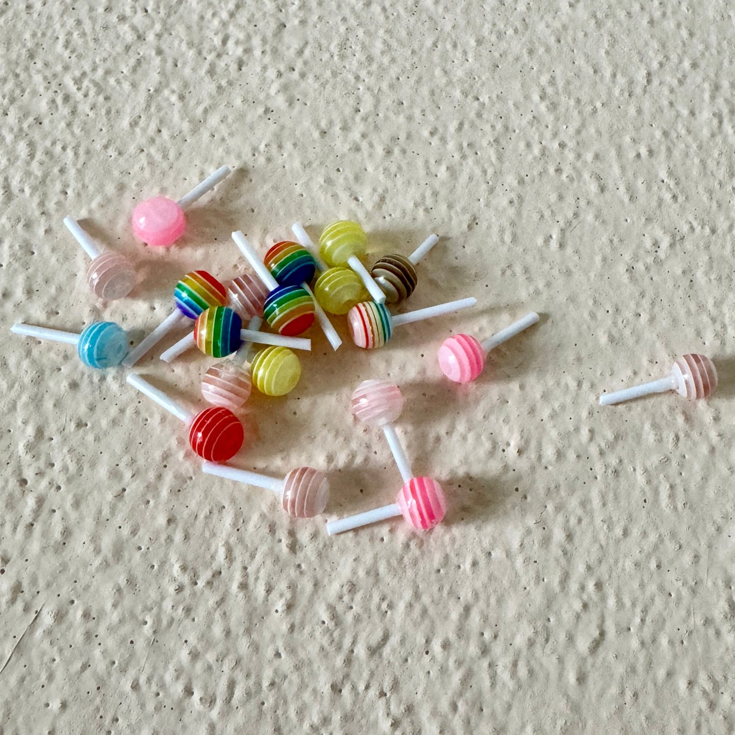 Micro Lollipops, Miniature Lollipops, Miniature Suckers